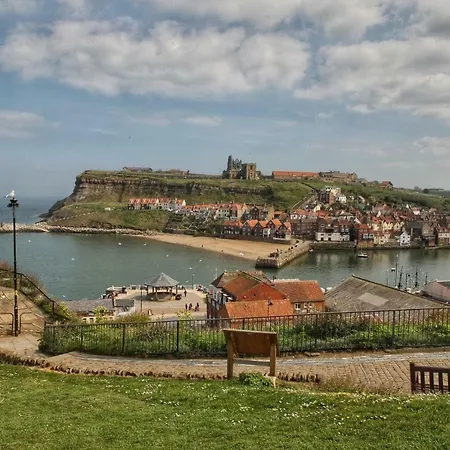 Mulgrave Country * Sandsend